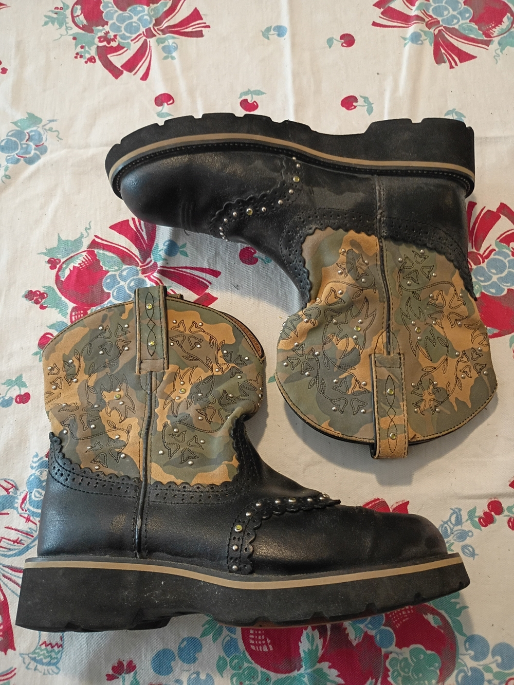 Ariat FATBABY Leather Camo Studded Western Boots Sz 10